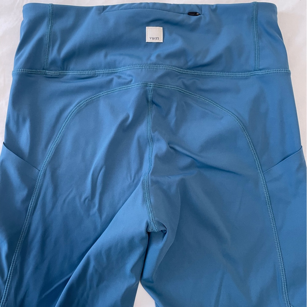 Vuori Blue Studio Pocket Leggings Size Small